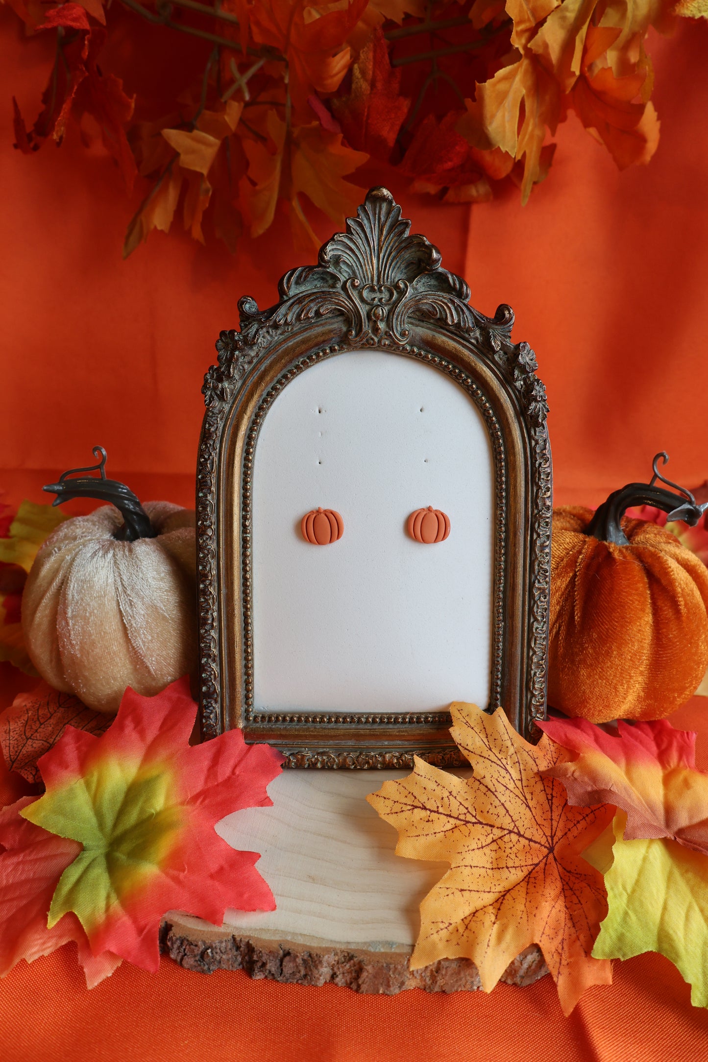 Pumpkin Studs