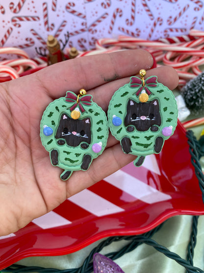 Kitty in a Christmas Wreath Studs