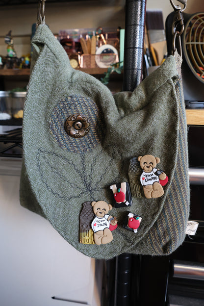 Builder Teddy team pins