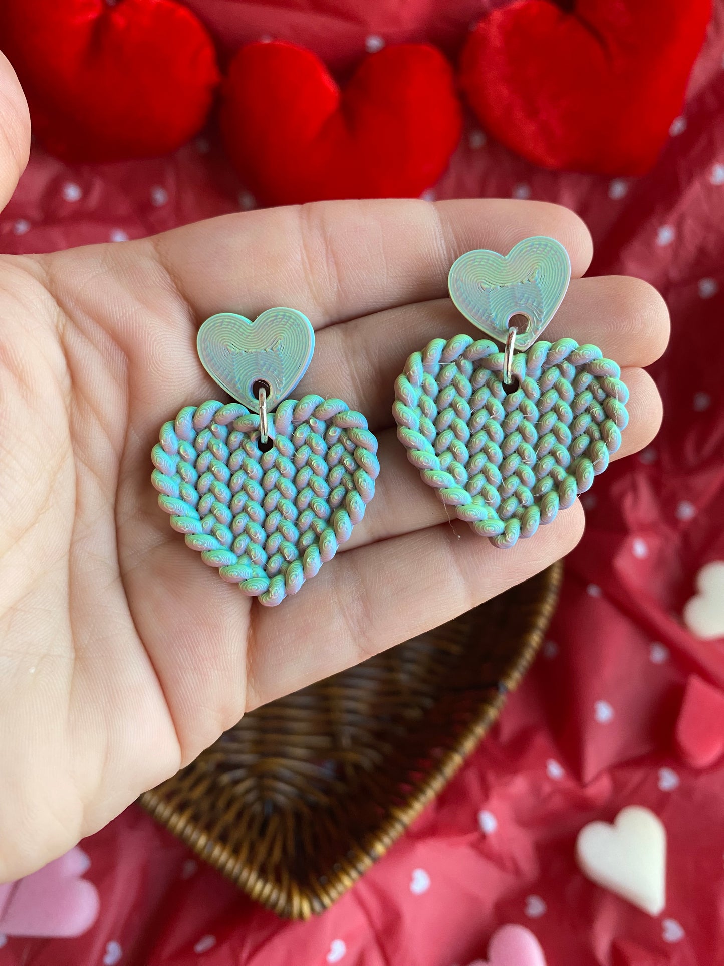 Knitted heart Studs